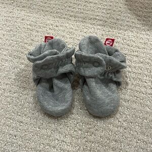 Zutano Cotton Grey Booties 6m